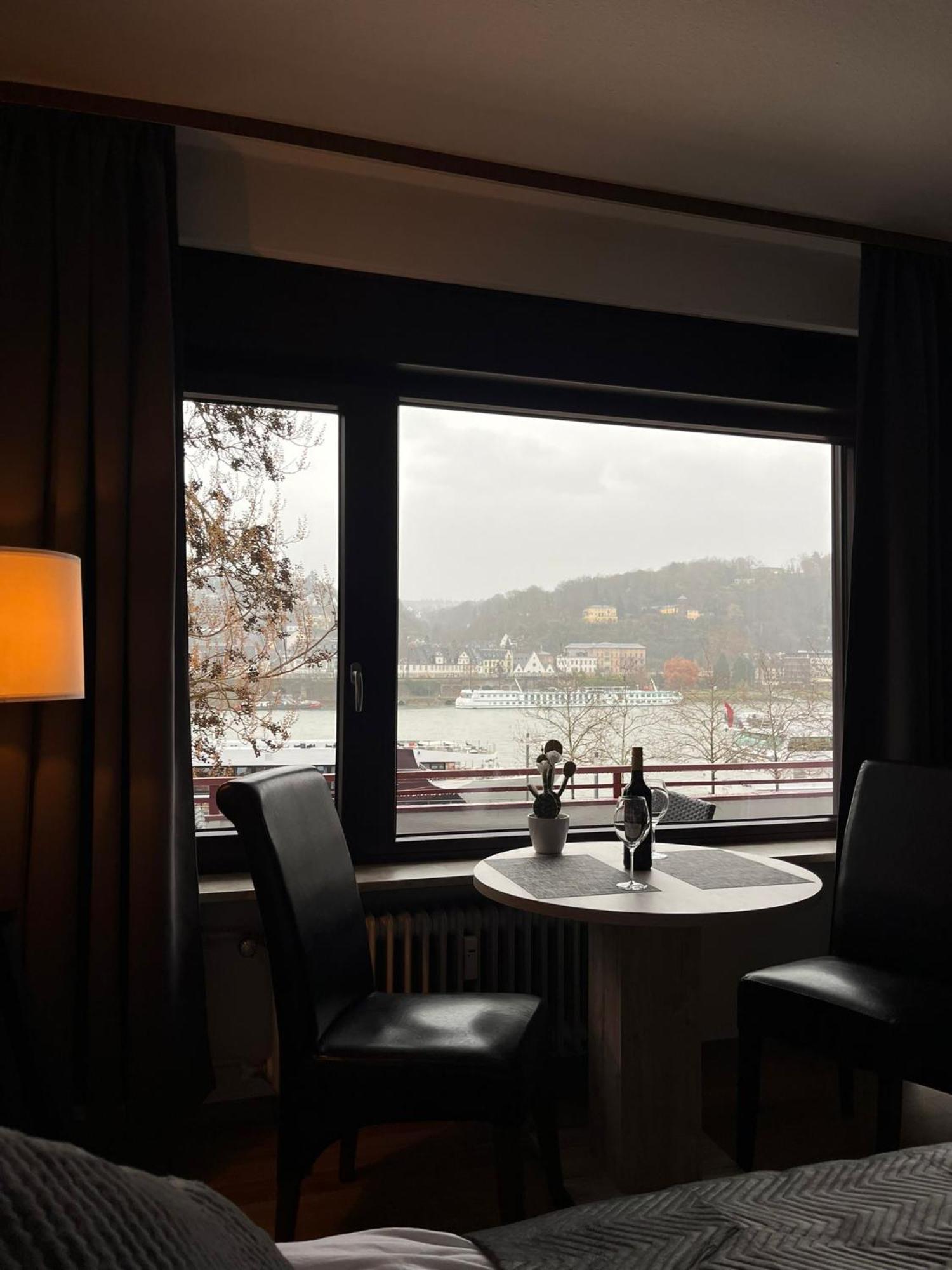 Rheinpanorama Suite Mit Balkon كوبلنس المظهر الخارجي الصورة
